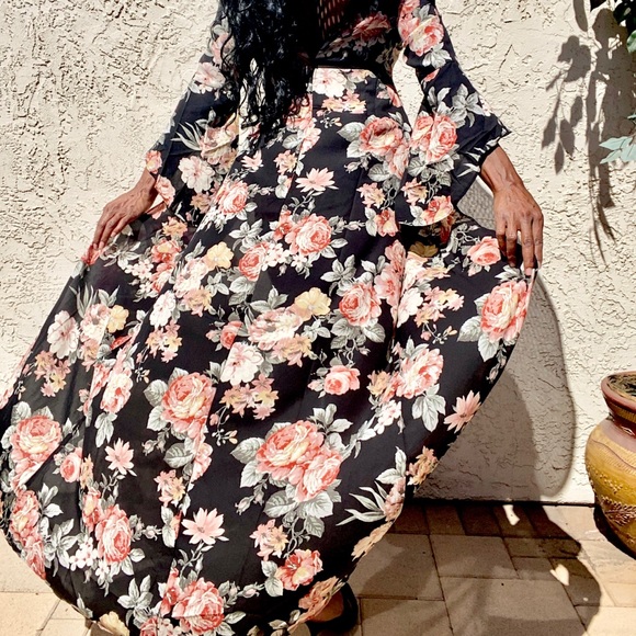 New! Women’s Black Floral Romper - Picture 5 of 5